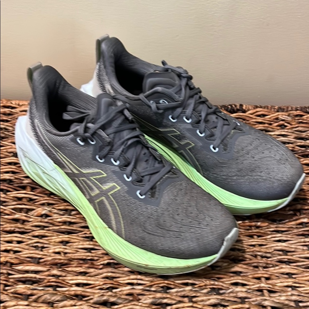 Asics Novablast 4, Men's 9.5